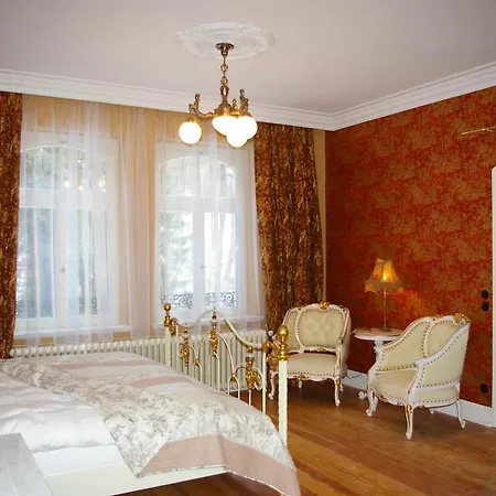 Historische Pension Villa Uhlenhorst-2